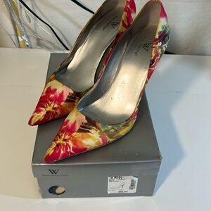 Floral pumps